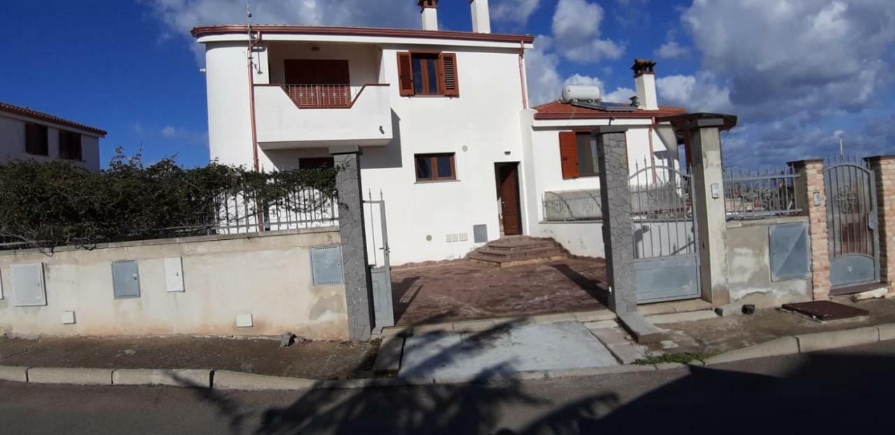 Villa Rosa SantʼAntìoco Εξωτερικό φωτογραφία